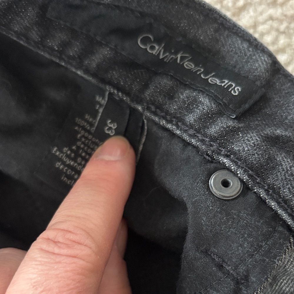 Calvin Klein Jeans Charcoal Denim - Picture 4 of 9